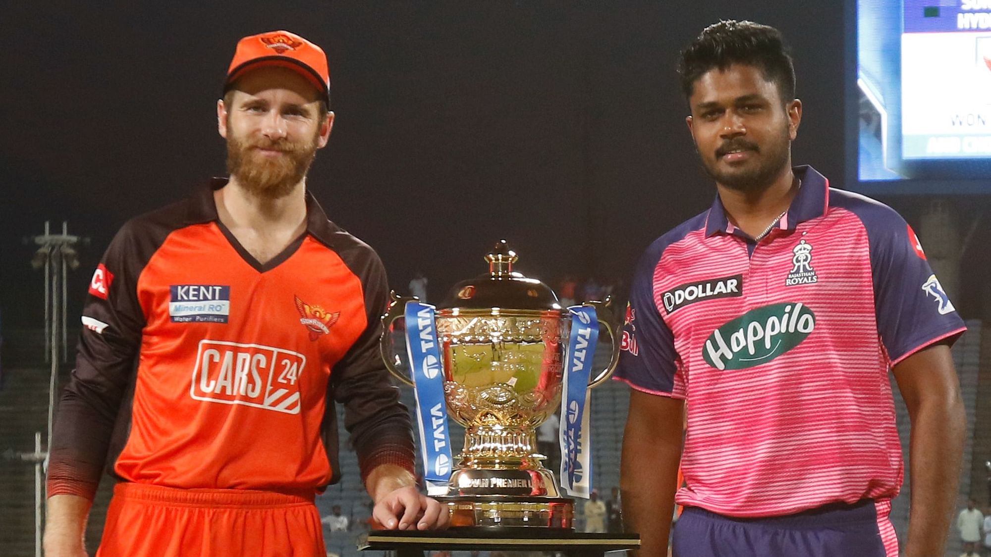 <div class="paragraphs"><p>Kane Williamson and Sanju Samson at the toss</p></div>