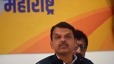 <div class="paragraphs"><p>A team of the BKC cyber police reached BJP leader and former Maharashtra Chief Minister Devendra Fadnavis's residence to record his statement related to the illegal phone tapping case.</p></div>