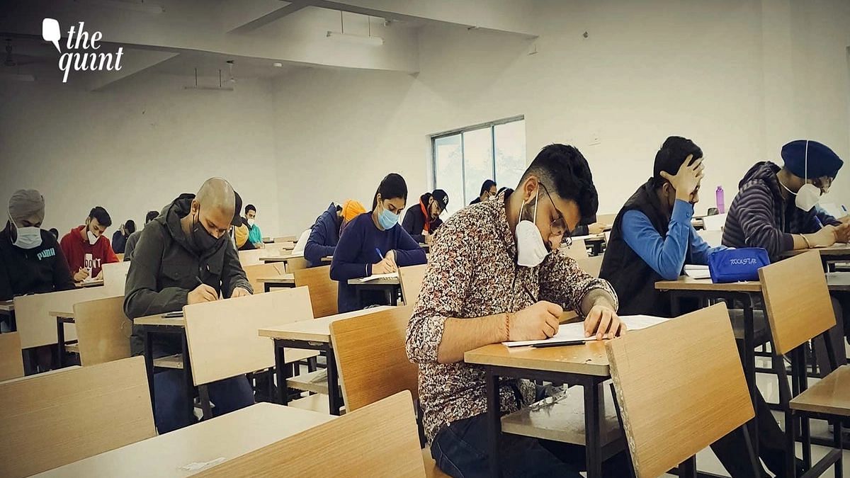 <div class="paragraphs"><p>JEE Main 2022 examination to be held in two sessions. Image used for representative purposes.&nbsp;</p></div>