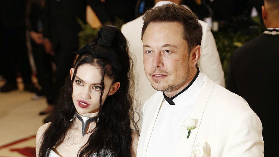 <div class="paragraphs"><p>Grimes says she and Elon Musk are still "best friends".</p></div>