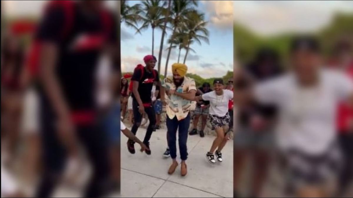 ‘Singh Is King!’: Video of Sikh Man Vibing in Miami Wins Hearts