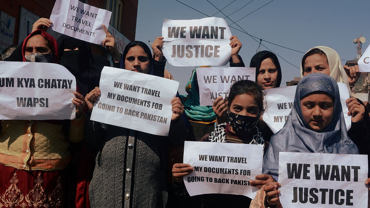 'Deport Us or Give Us Citizenship': Kashmir's 'Pakistani Wives' Long For Home - Vimarsana News