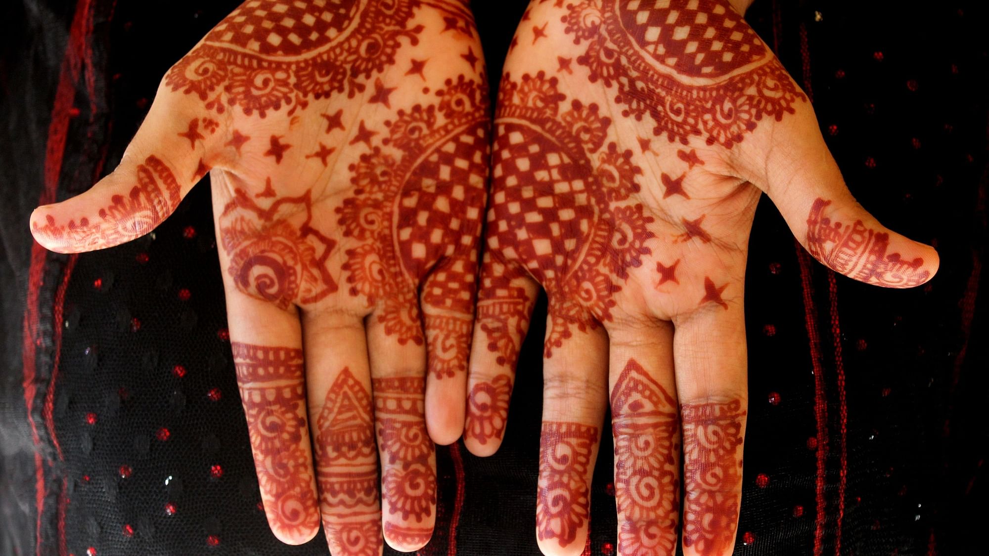 Mehndi designs - Ramzan special.. | Facebook