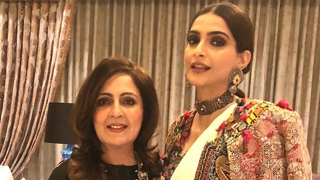 <div class="paragraphs"><p>Sonam Kapoor with her mother-in-law Priya Ahuja.</p></div>