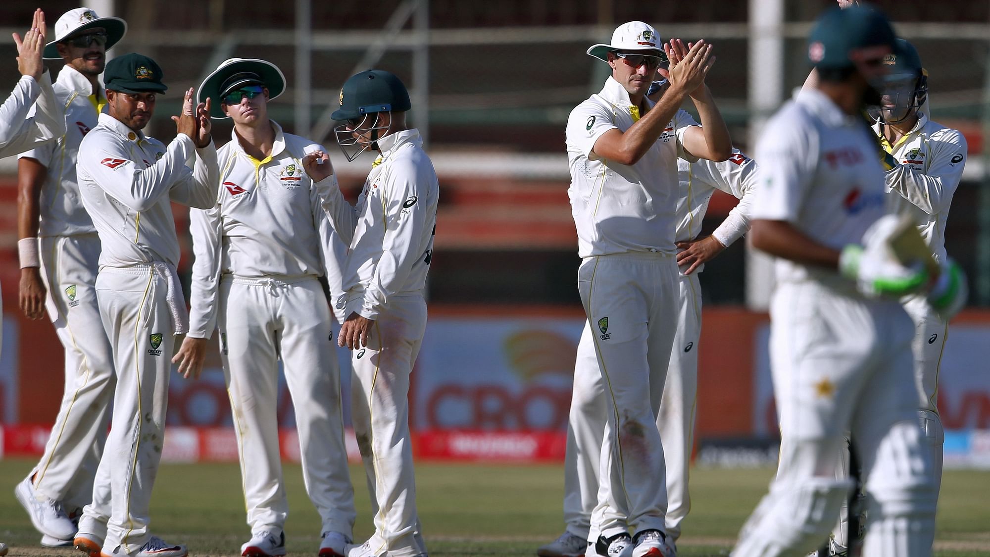 <div class="paragraphs"><p>Australia applaud Babar Azam after he scored 196 in the second innings in Karachi</p></div>