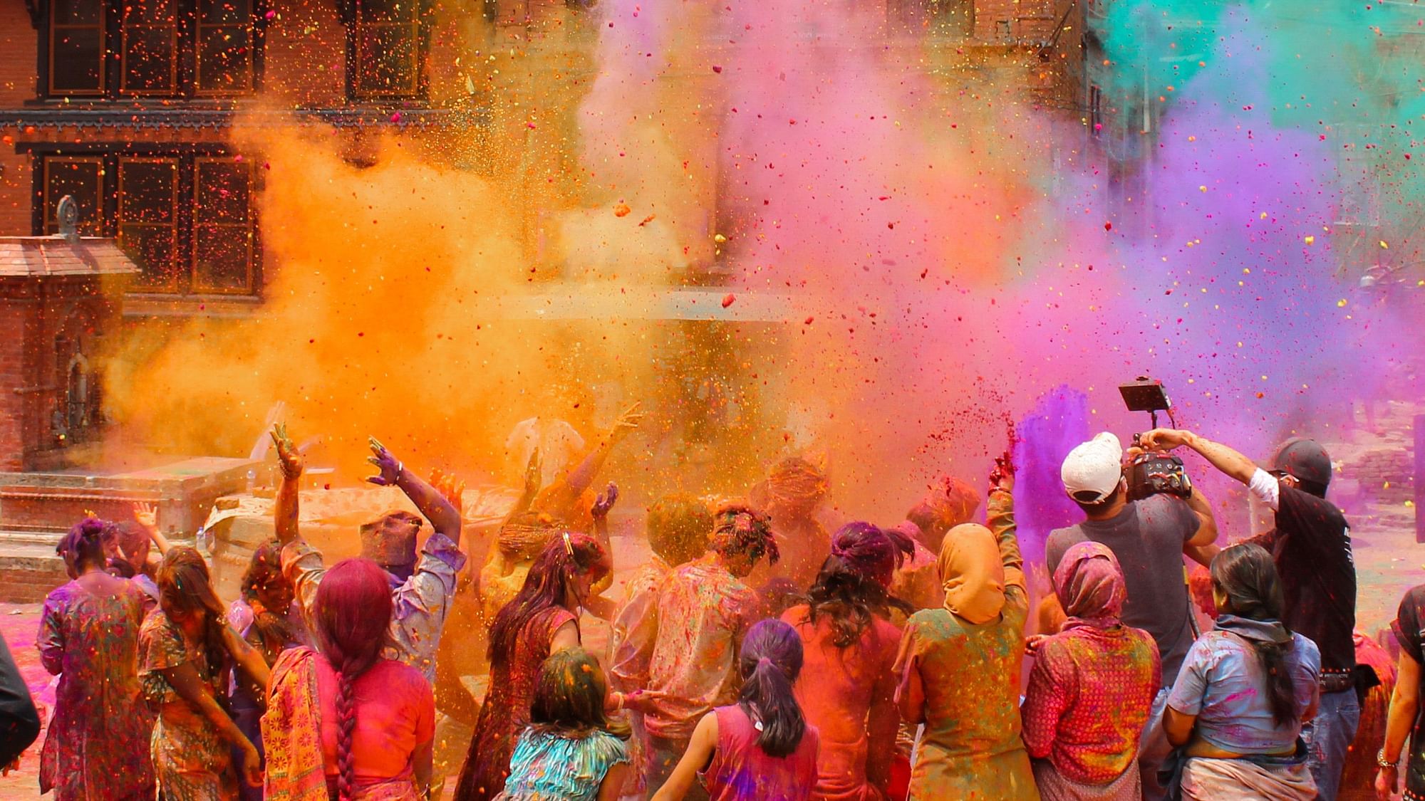When is Holi 2022?