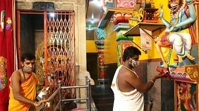 <div class="paragraphs"><p>Karnataka Hindu Janajagruti Samiti wants non-Hindu shopkeepers removed from near temples.&nbsp;</p></div>