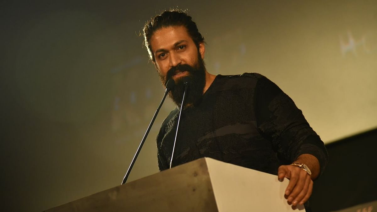 Here is how the films' crew and the industry experts are reacting to the KGF 2 and Beast clash.