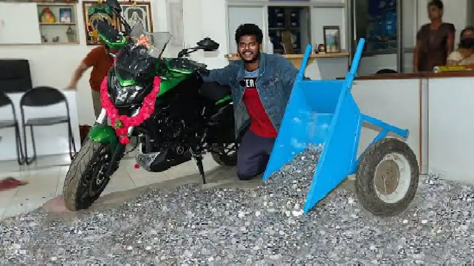 <div class="paragraphs"><p>V Boopathi, YouTuber who bought dream bike worth Rs 2.6 lakh using coins.</p></div>
