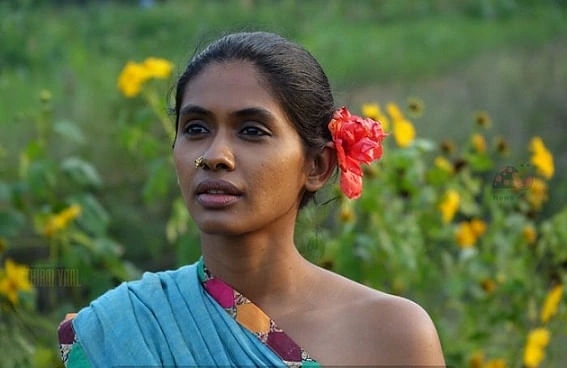 In conversation with actor Anjali Patil about her experience working in the psychedelic thriller 'Kuthiraivaal'. 