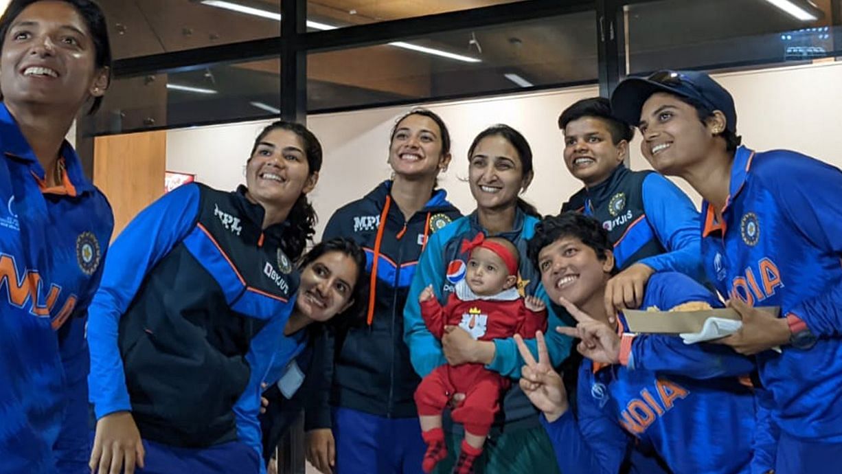<div class="paragraphs"><p>Pakistan captain Bismah Maroof is travelling for the 2022 ODI World Cup with her seven-month-old daughter Fatima.&nbsp;</p></div>