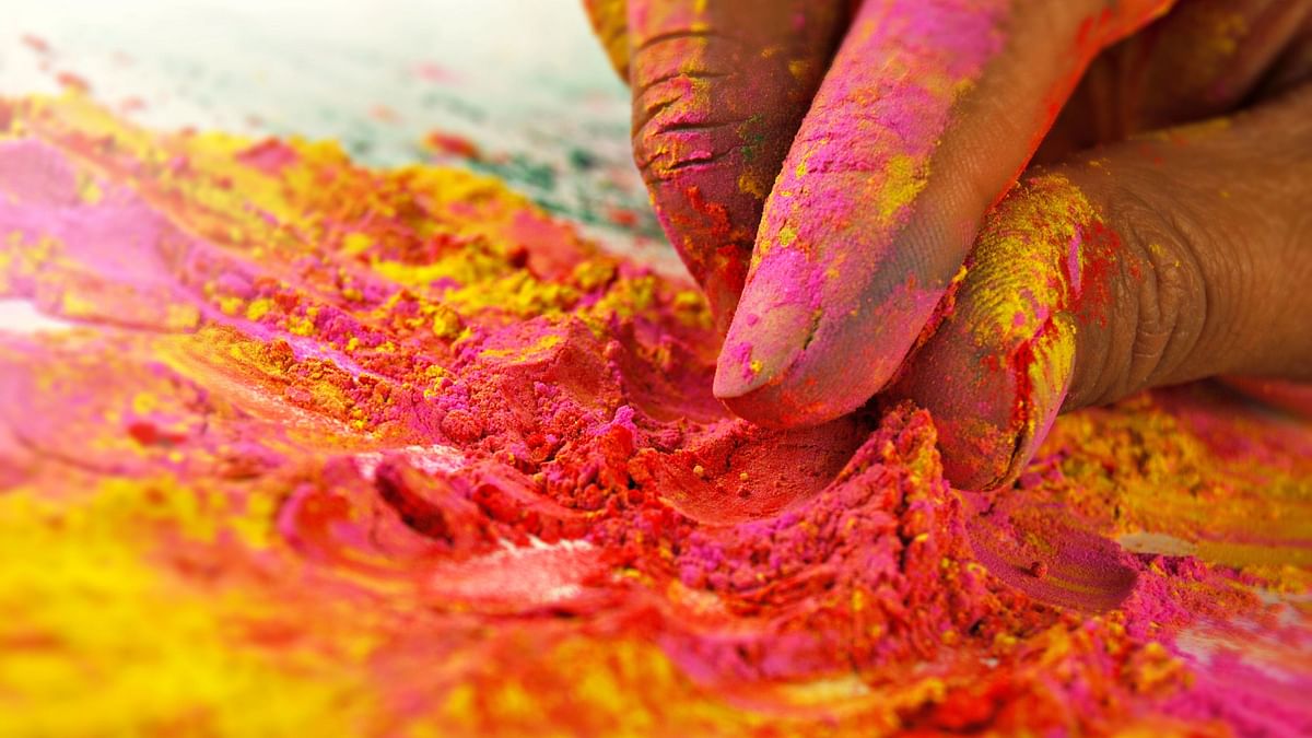Celebrate the Festival of Colours on 18 March 2022 With Your Loved Ones