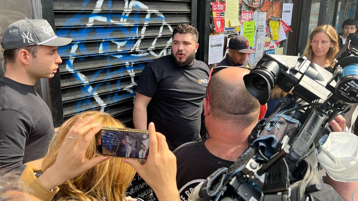'Those Fast Reflexes': Social Media Hails 'Hero' Who Spotted Brooklyn Shooter