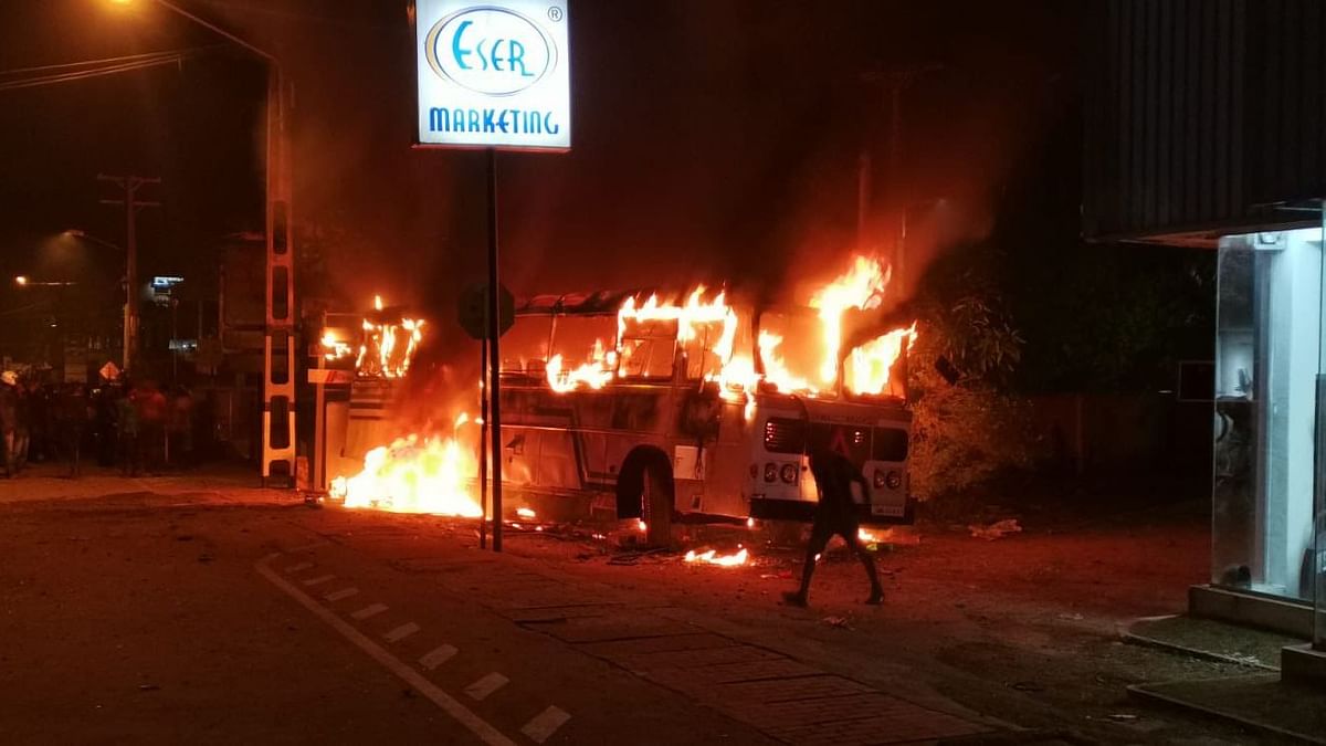 Sri Lanka Prez Blames 'Extremist Elements' After Protests Near Home Turn Violent
