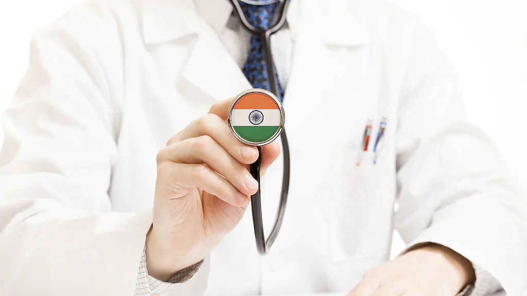 <div class="paragraphs"><p>Students who have taken admission into India's MBBS courses this year should take the Maharashi Charak Shapath, India’s apex medical education regulator National Medical Commission (<a href="https://www.thequint.com/news/india/nmc-proposes-to-replace-hippocratic-oath-with-charak-shapath-draws-mixed-reactions">NMC</a>) said on Thursday, 31 January.</p></div>