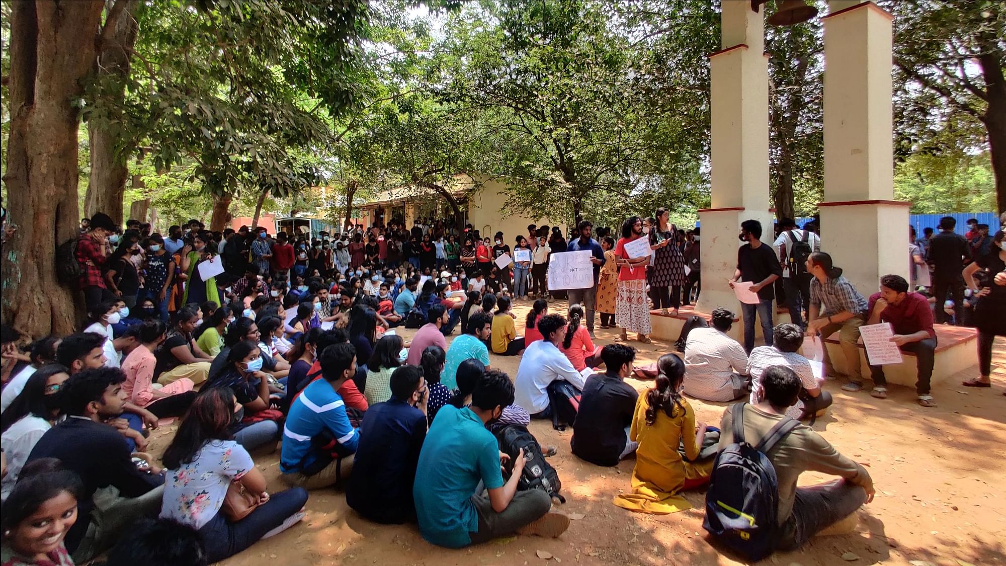 <div class="paragraphs"><p>The college union society also submitted a petition with 11 grievances, including complaints of misogyny and sexism within the college campus.</p></div>