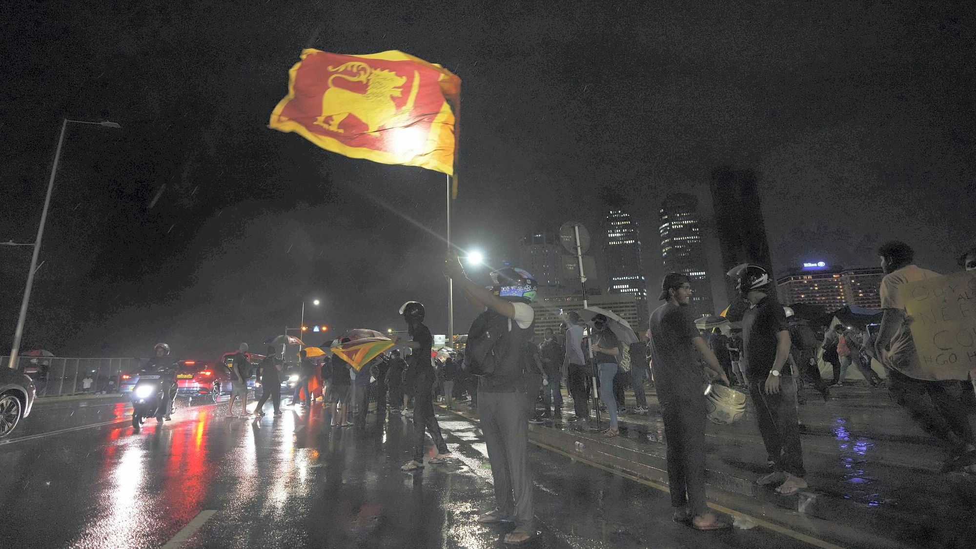 <div class="paragraphs"><p> Sri Lankans protest outside the president's office in Colombo in April 2022. Image for representational purposes.</p></div>