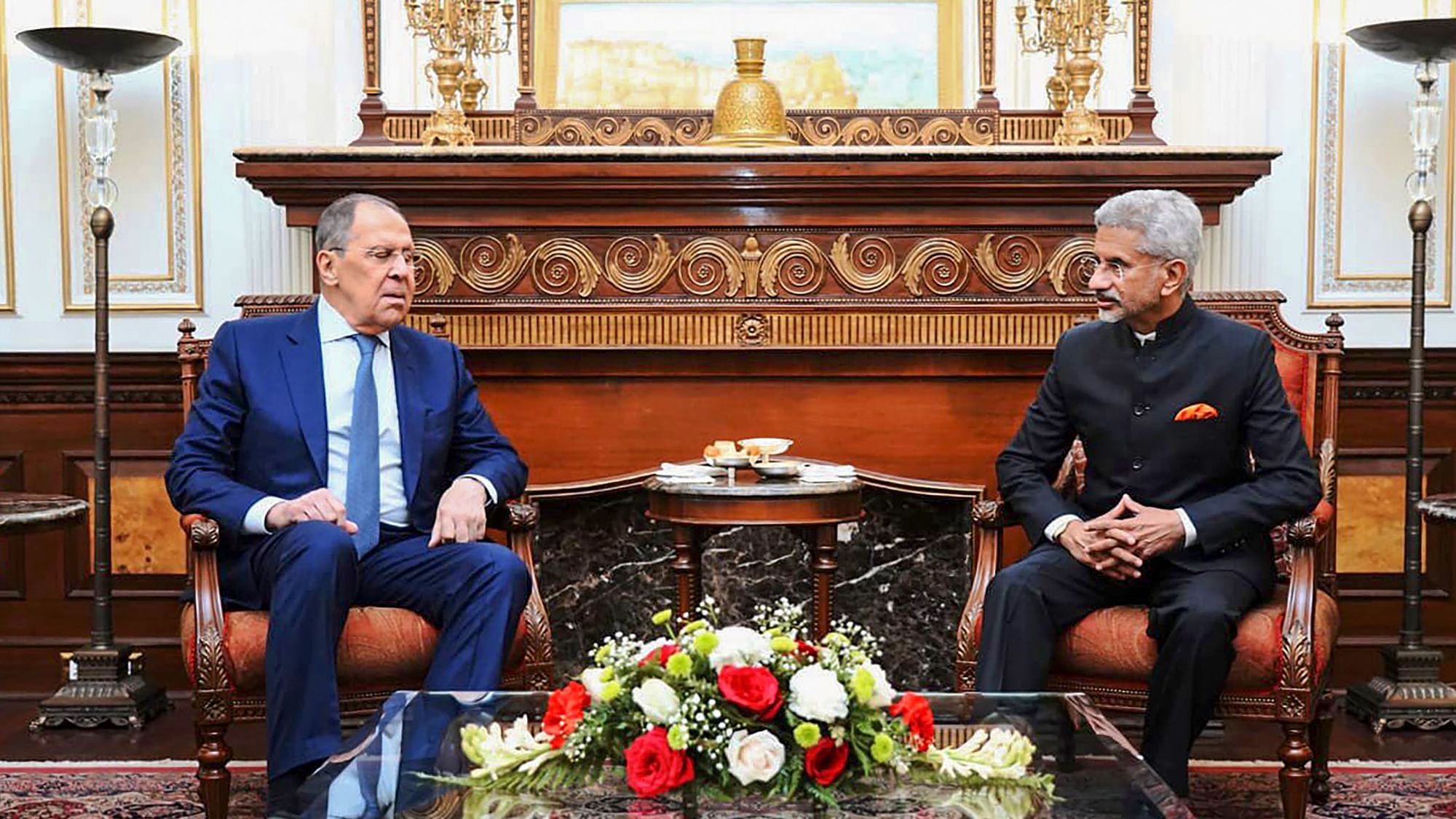<div class="paragraphs"><p>External Affairs Minister S. Jaishankar interacts with Russia's Foreign Minister Sergey Lavrov during a meeting, in New Delhi.</p></div>