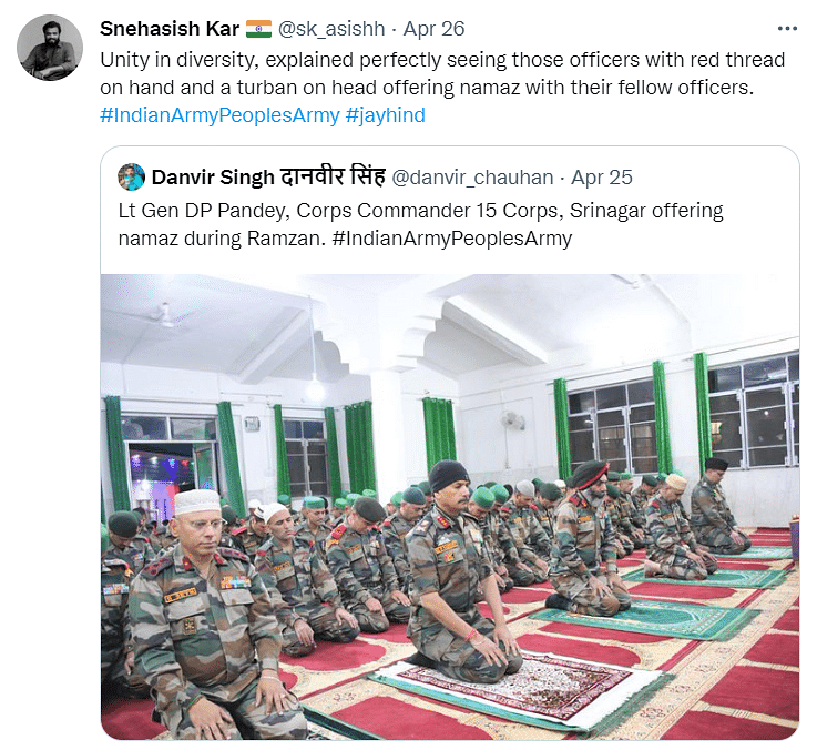 Heartwarming picture of Indian Army Officers offering Namaz during Ramzan went viral