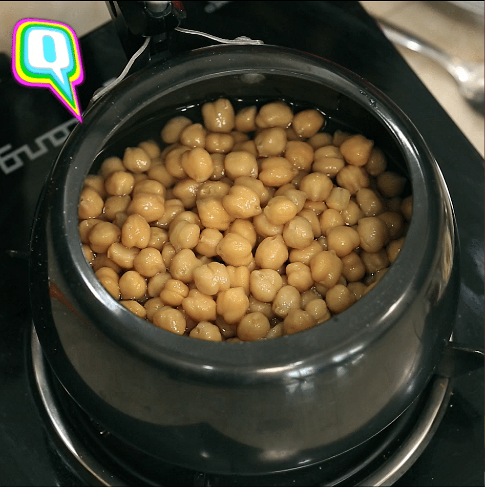 Try Gujjuben's recipe for the perfect chole puri!