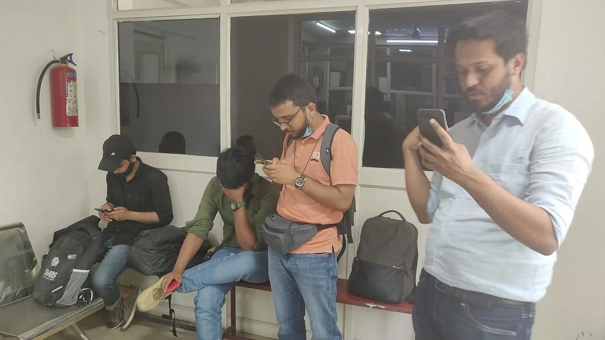 Journalists Assaulted by Right-Wing Mob at 'Hindu Mahapanchayat' in Delhi - Vimarsana News