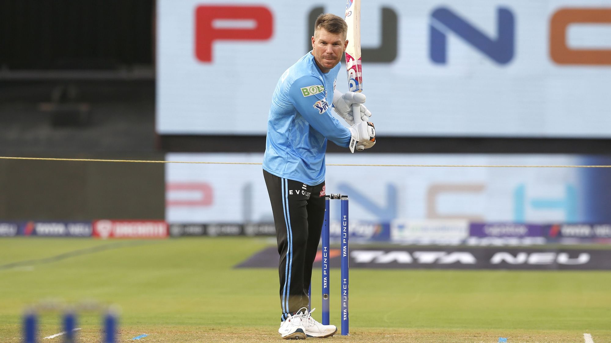 <div class="paragraphs"><p>David Warner before the match against LSG</p></div>