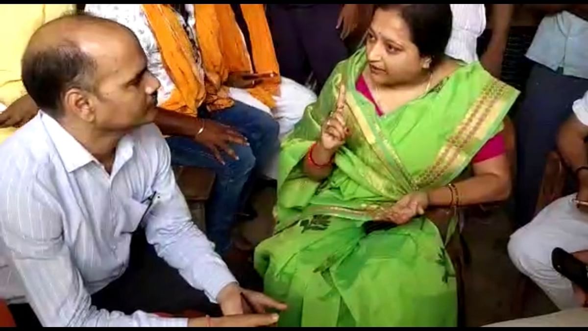 Uttar Pradesh BJP MLA Scolds Official in Video for Bulldozing Poor Family's Home