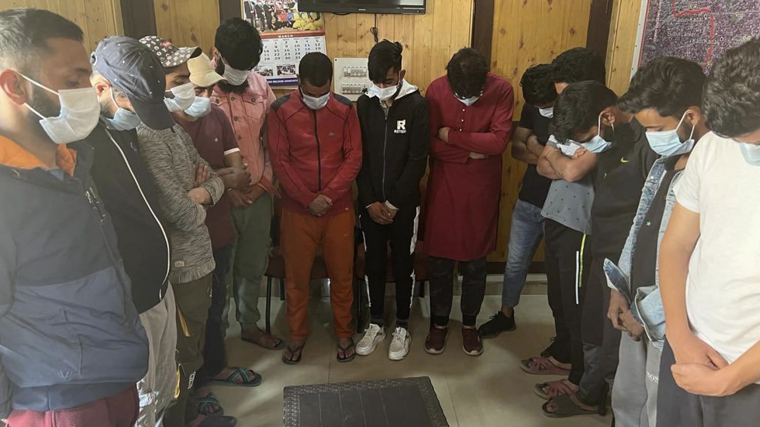 <div class="paragraphs"><p>Thirteen youths were arrested on charges of sedition, by the Jammu and Kashmir police, on 9 April, for sloganeering inside the Jamia Masjid during the Friday congregational prayers.</p></div>