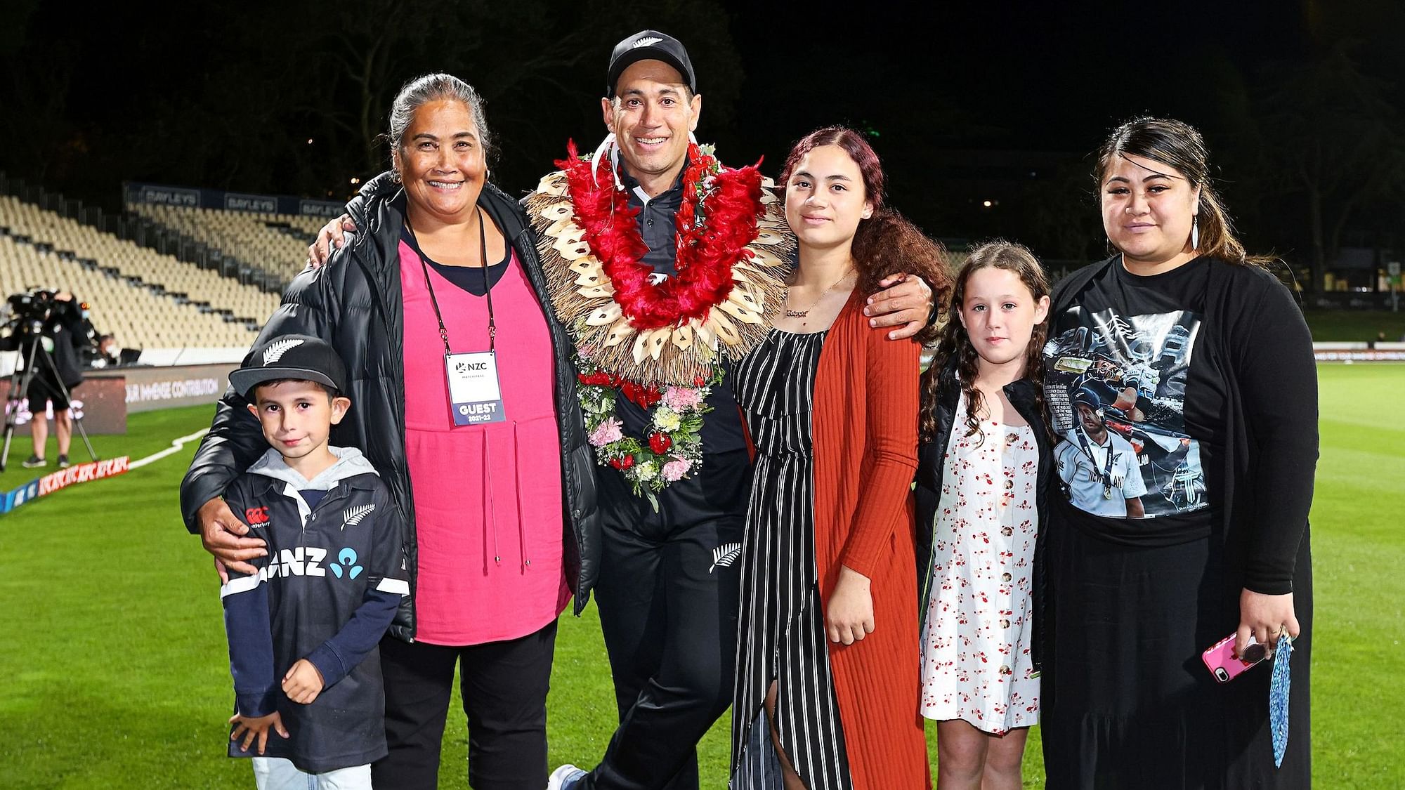 <div class="paragraphs"><p>Ross Taylor with his family after his final game for New Zealand.</p></div>