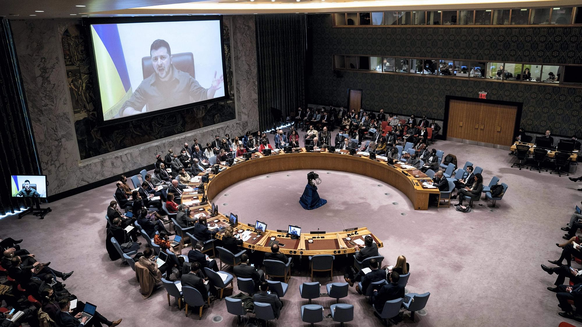 <div class="paragraphs"><p> Ukrainian President Volodymyr Zelenskyy speaks via remote feed during a meeting of the UNSC on Tuesday, 5 April.</p></div>