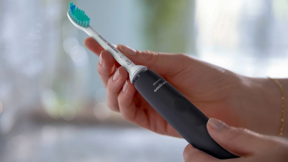 I Switched To An Electric Toothbrush For A Week - Here's What I Found