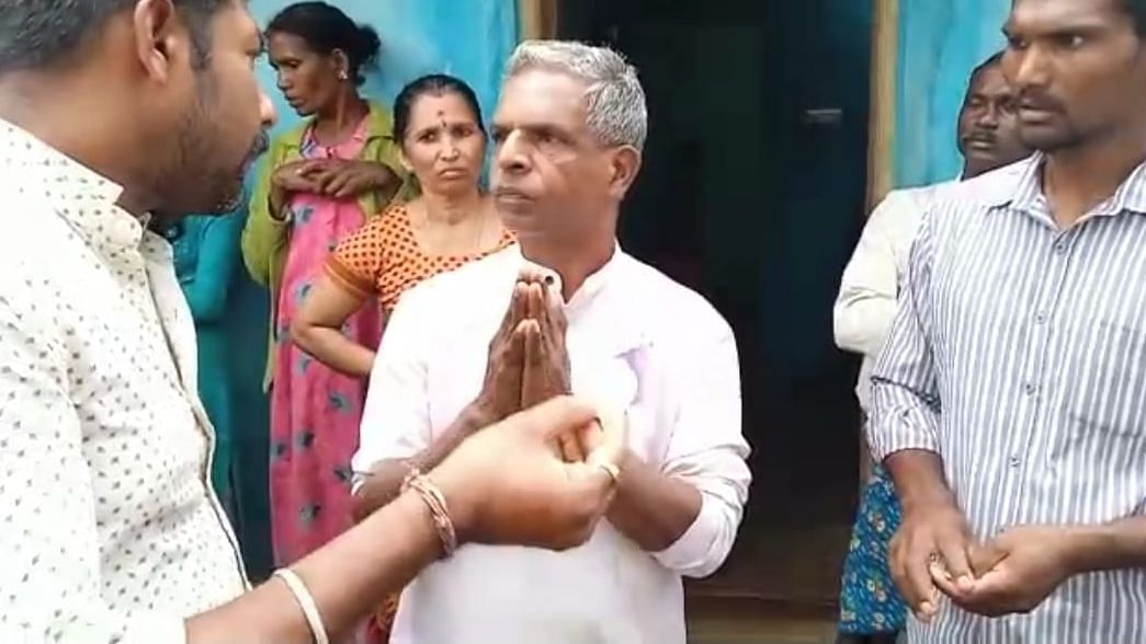 <div class="paragraphs"><p>A couple, namely 62-year-old Kuriachhan and 57-year-old Selenamma, hailing from Kerala's Wayanad, were arrested for allegedly <a href="https://www.thequint.com/topic/anti-conversion-law">converting </a>Adivasis in Kodagu district's Manchahalli village, and are presently in judicial custody.</p></div>