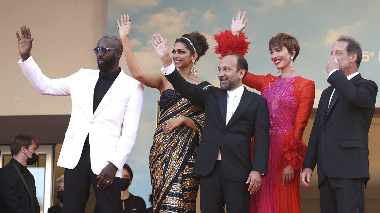 <div class="paragraphs"><p>Deepika Padukone with her fellow jury members including Rebecca Hall and Vincent Lindon at the 75th Cannes Film Festival.</p></div>