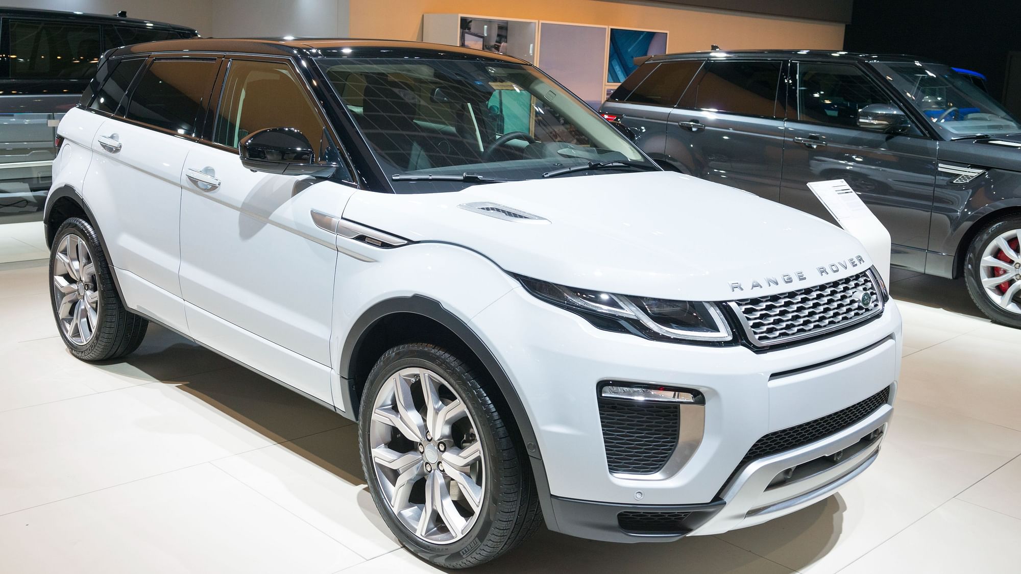 News: Brand New 2023 Land Rover Range Rover Sport Launches