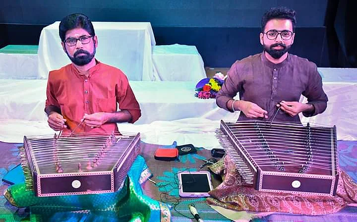 <div class="paragraphs"><p>Haridas has been performing with his son Sreerag, who is also a disciple of Pt. Shivkumar.</p></div>