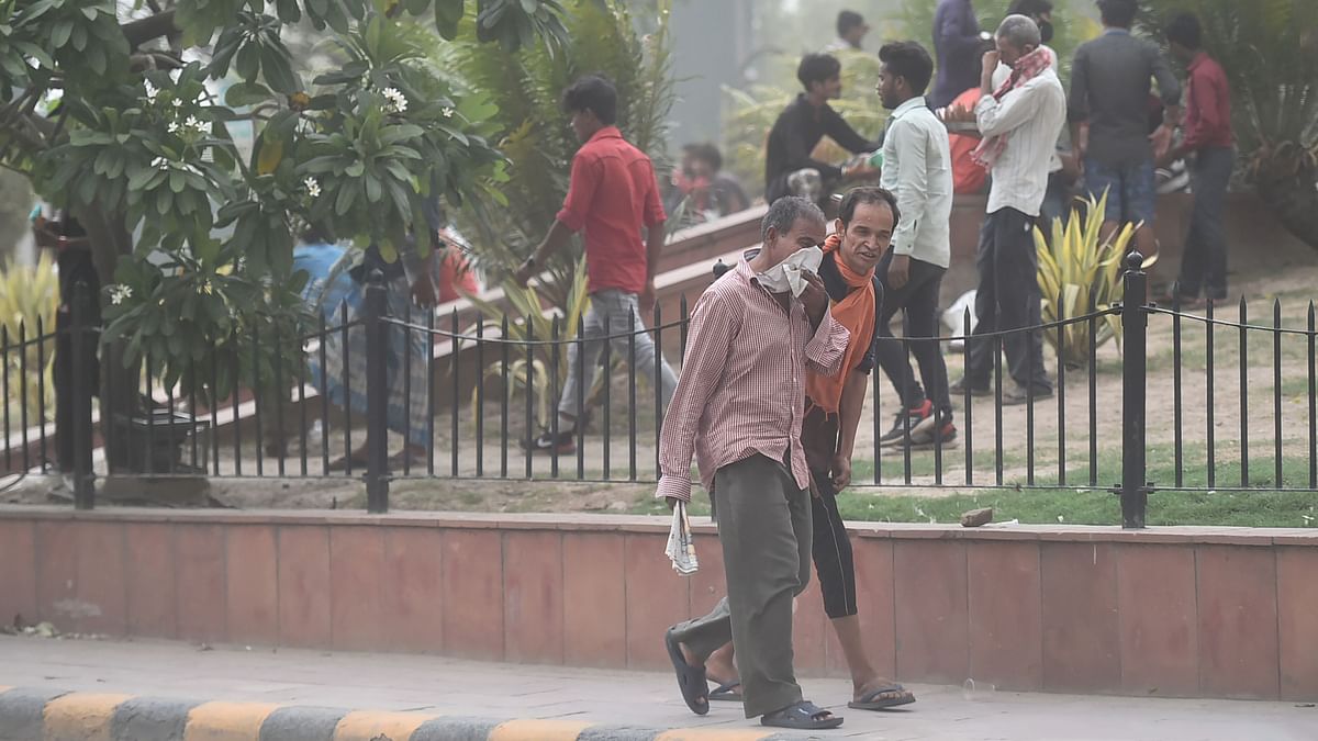 Mercury Slides in Delhi Amid Heavy Rains and Thundershowers