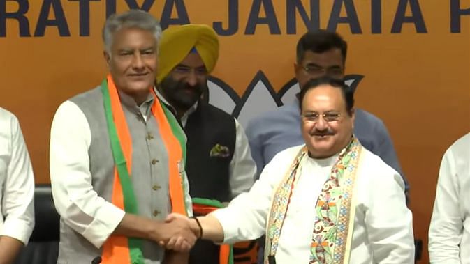 <div class="paragraphs"><p>Days after resigning from the party, senior Punjab Congress leader Sunil Jakhar joined the Bharatiya Janata Party (BJP) on Thursday, 19 May.</p></div>