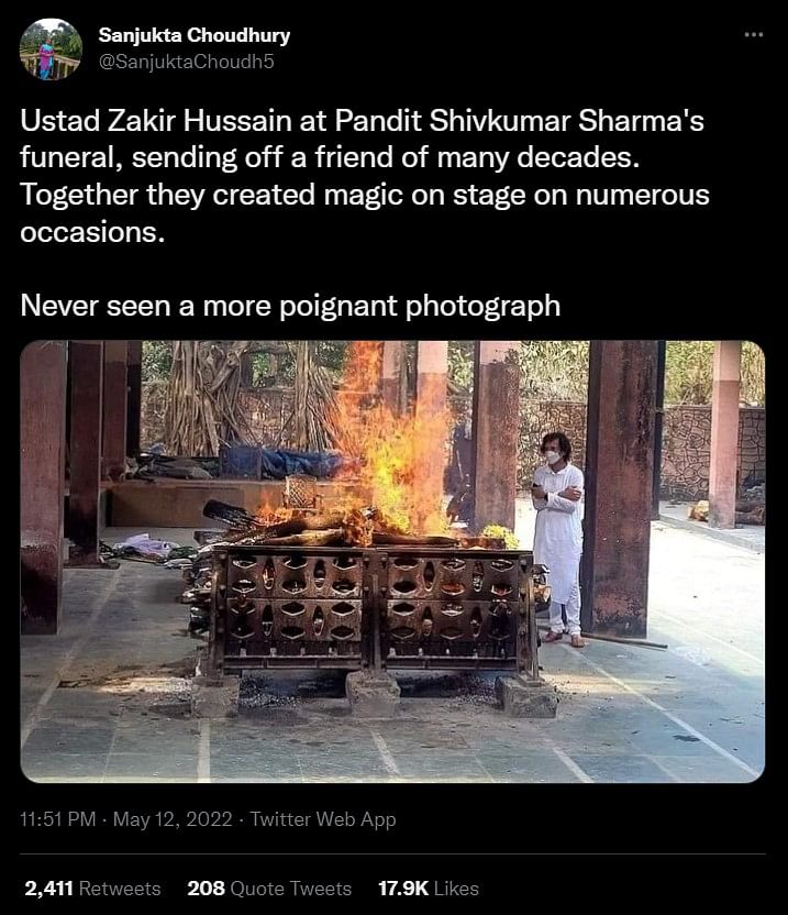 Ustad Zakir Hussain Bids Farewell to Late Pt Shivkumar Sharma; Pic Goes Viral