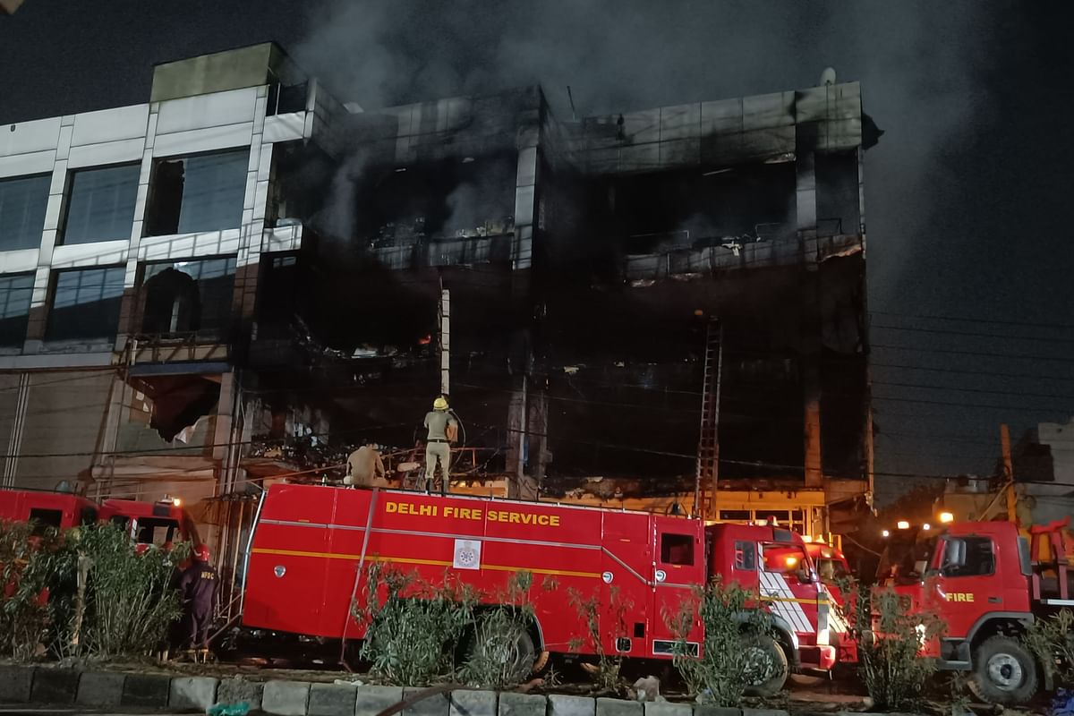 Mundka Fire Tragedy: 2 Arrested After 27 Deaths in Delhi, Kejriwal Visits Site