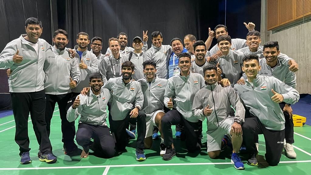 <div class="paragraphs"><p>The Indian men's badminton team celebrates after entering the semi-final of the Thomas Cup.</p></div>