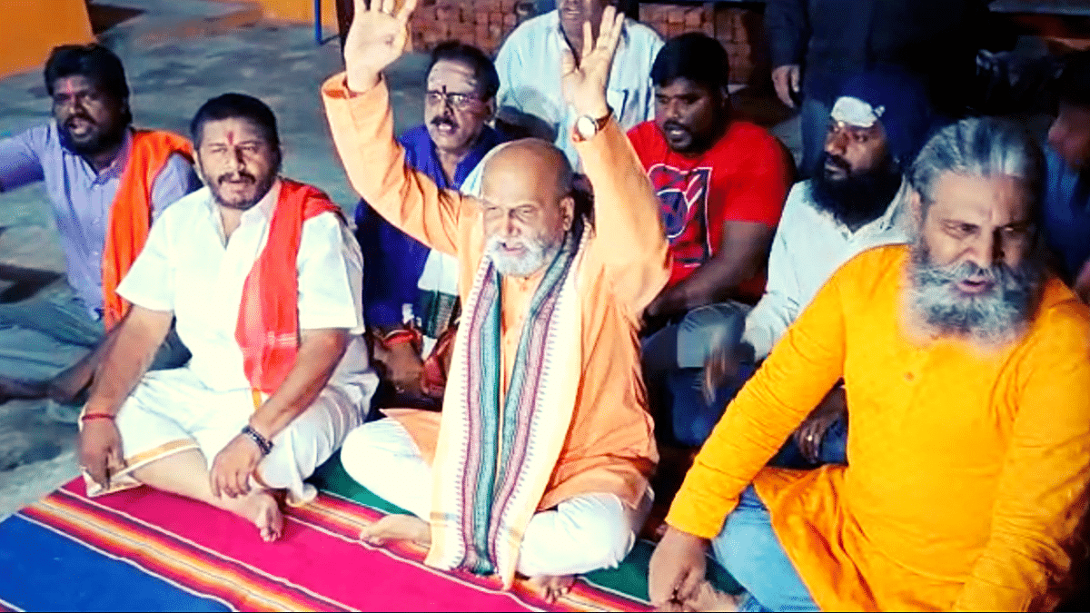 Sri Ram Sene Plays Hindu Hymns From Loudspeaker in Karnataka To Counter Azan