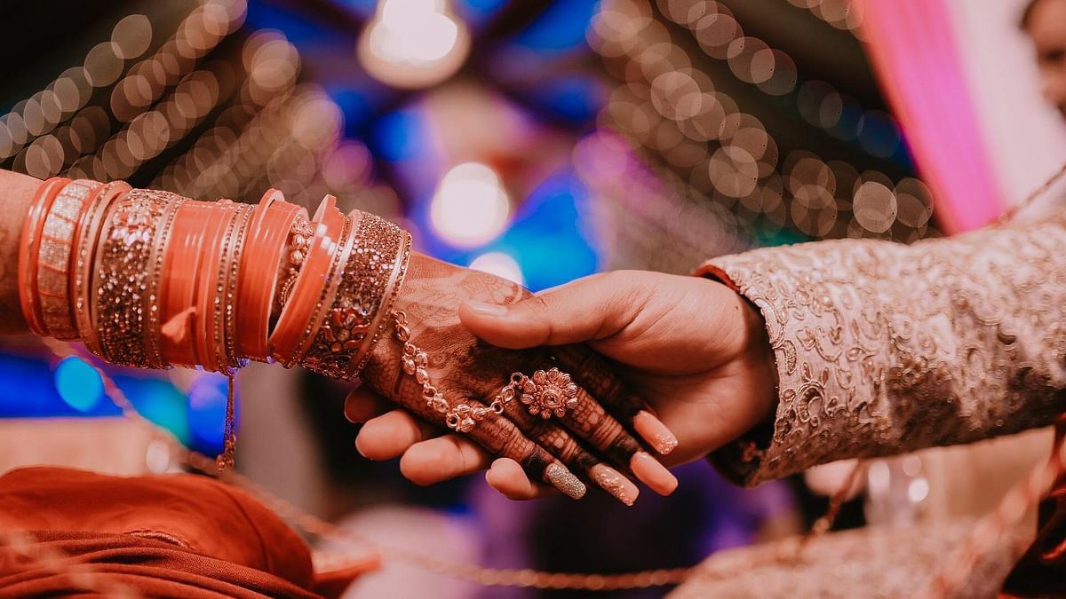 Unusual Wedding Mix-up Leads to Sisters Marrying Each Other’s Partners in MP