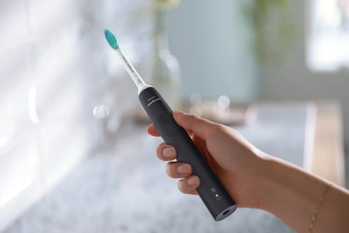 I Switched To An Electric Toothbrush For A Week - Here's What I Found