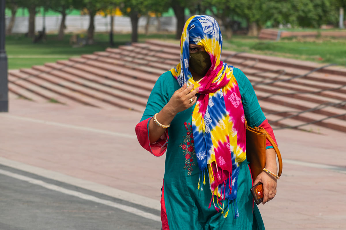 Photostory: Delhi suffers at 49C as heatwave sweeps India.