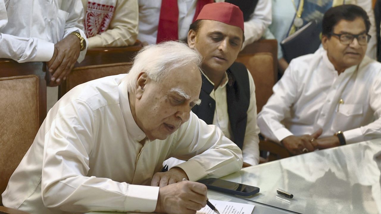 <div class="paragraphs"><p>Former Congress leader Kapil Sibal files his nomination papers for Rajya Sabha with the support of the Samajwadi Party, at Lucknow, 25 May, 2022.</p></div>