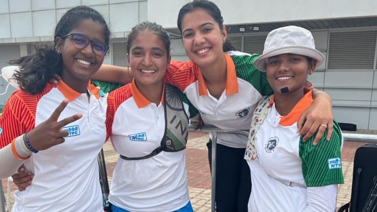 <div class="paragraphs"><p>Indian women's recurve team wins bronze at Archer World Cup</p></div>