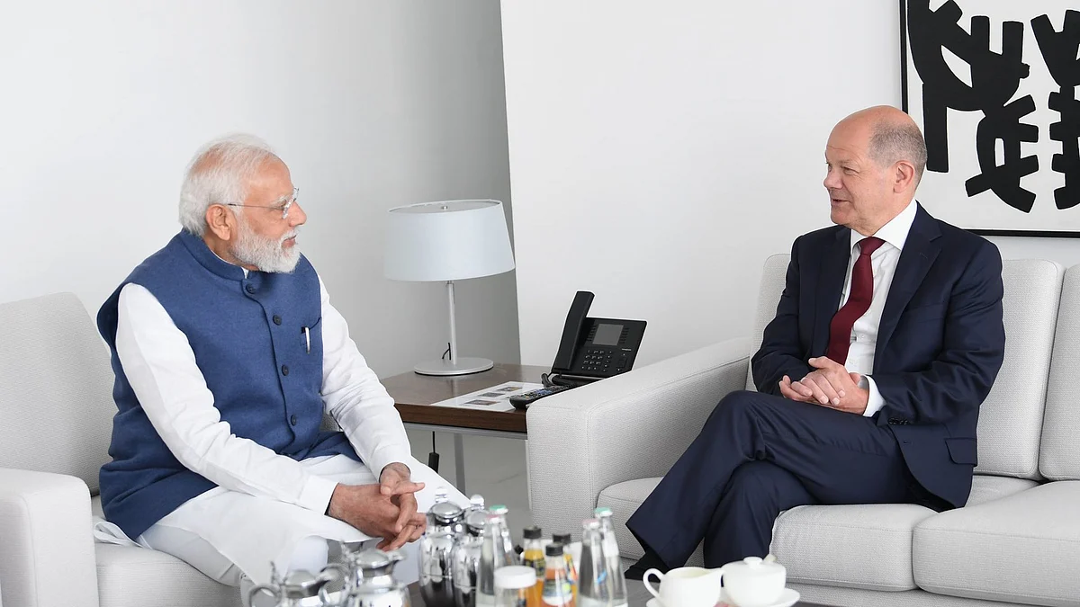 Watch: Narendra Modi Holds 1st In-Person Meeting with German Chancellor Scholz