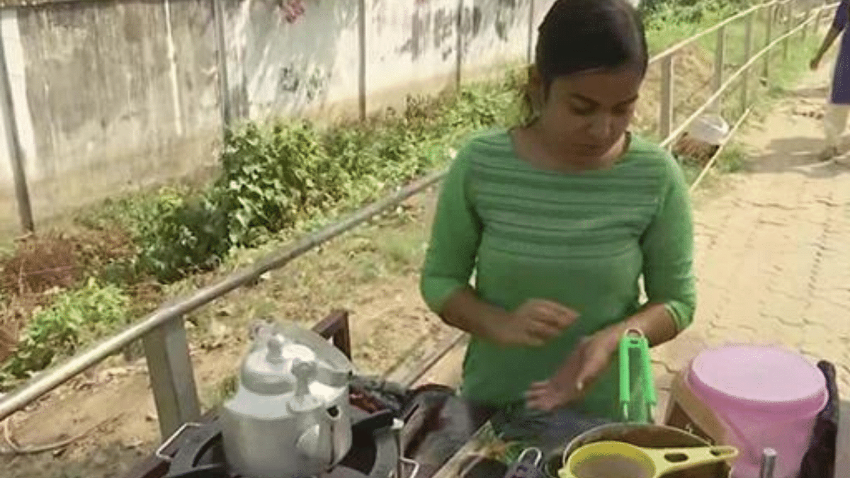 ‘Graduate Chaiwali’ Priyanka Gupta to Shut Tea Stall, Start New Food Truck