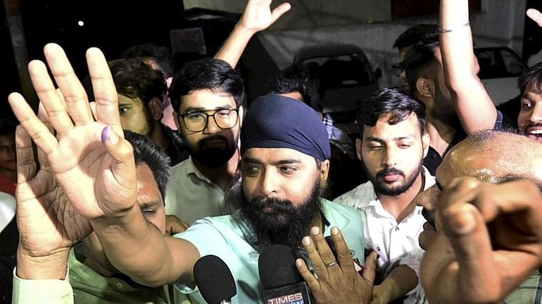 <div class="paragraphs"><p>Tajinder Bagga had moved HC challenging the non-bailable arrest warrant issued by a Mohali court on complaints of instigation, criminal intimidation to cause violence.</p></div>