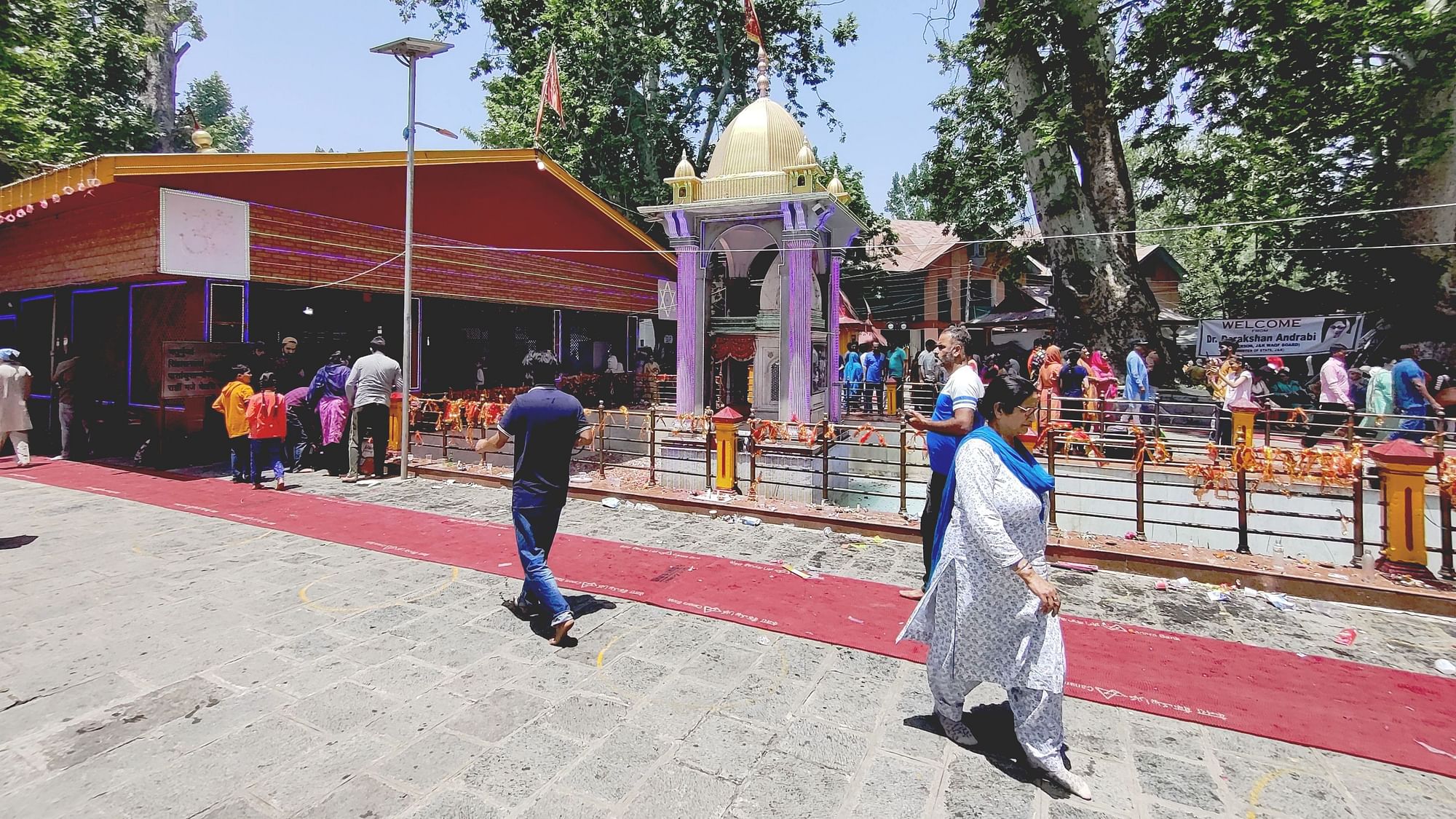 <div class="paragraphs"><p>The annual Kheer Bhawani pilgrimage in J&amp;K saw a dismal turnout this year under the shadow of a slew of targeted killings.&nbsp;</p></div>